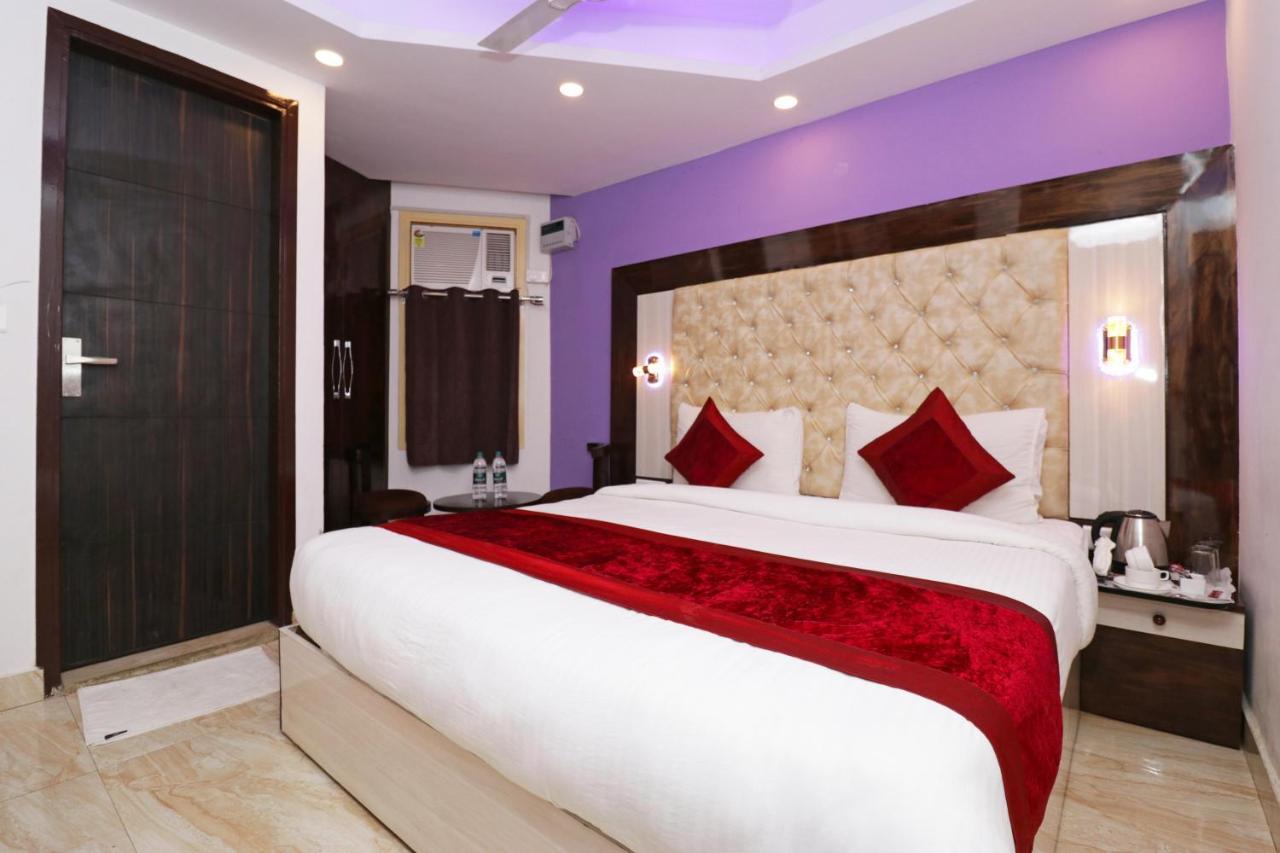 Airport Hotel Shivaka Inn New Delhi Exterior photo
