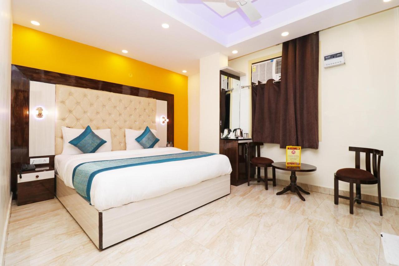 Airport Hotel Shivaka Inn New Delhi Exterior photo